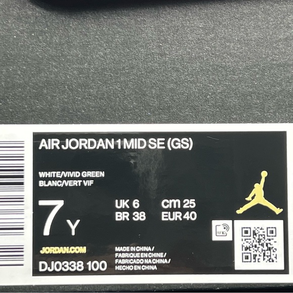 NWB Air Jordan 1 Mid GS Pastel Vivid Green Grind Sneakers - Picture 8 of 9